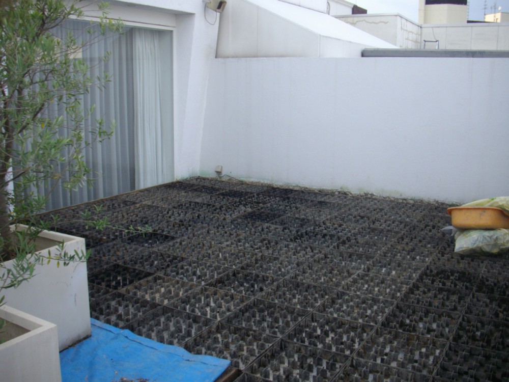 某結婚式場　屋上芝改修工事